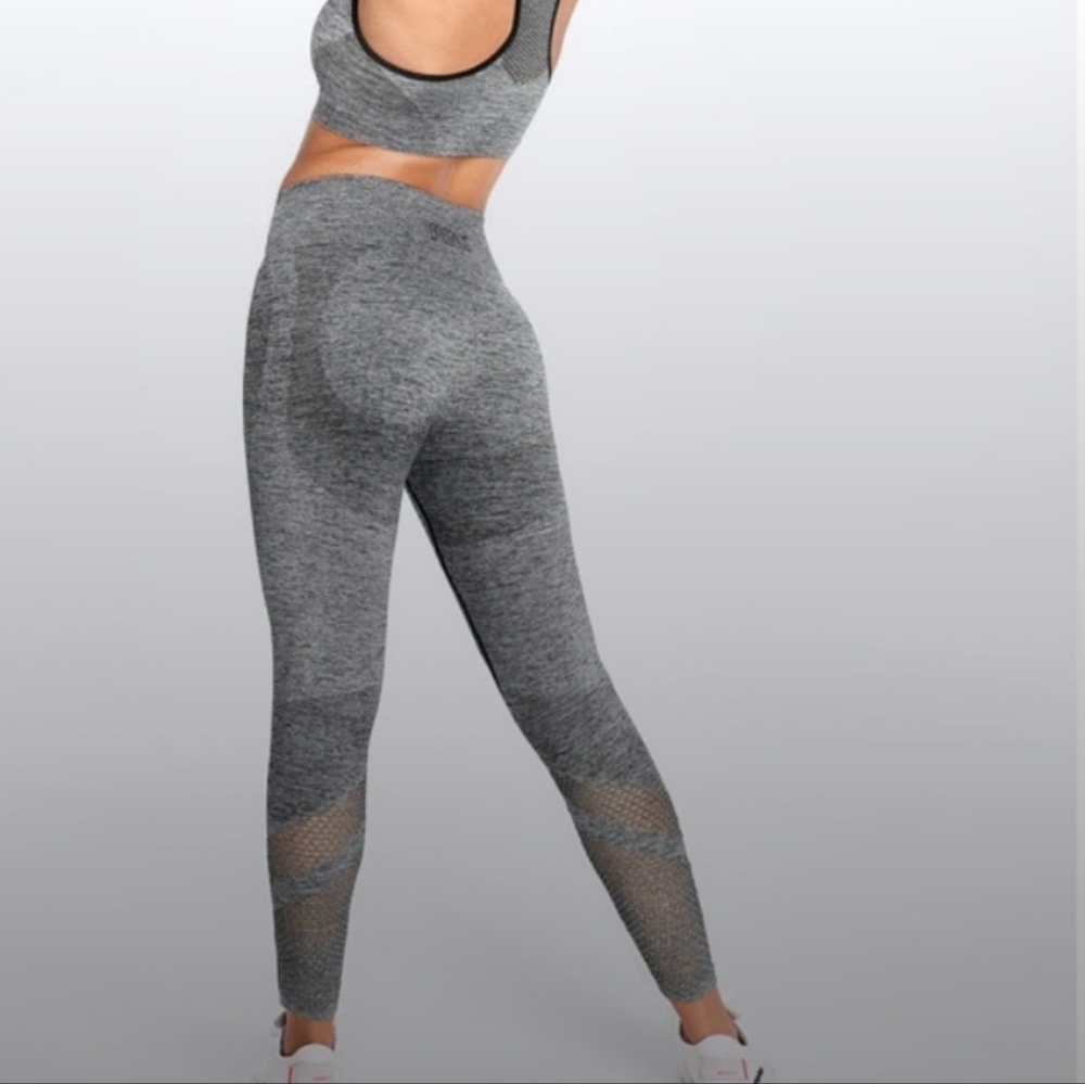 New PINK Seamless Leggings with Mesh